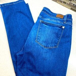 JUDY BLUE Anya mid rise straight leg jeans NEVER WORN